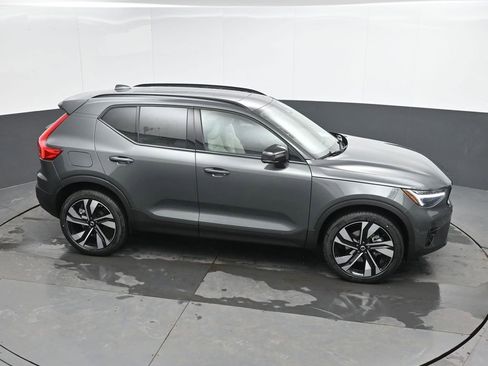 New 2026 Volvo XC40 B5 Ultra w/ Climate Package AWD/4WD image 33