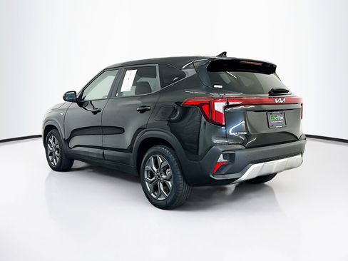 Used 2026 Kia Seltos LX AWD/4WD image 5