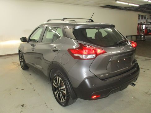 Used 2020 Nissan Kicks SV w/ Exterior Package FWD image 5