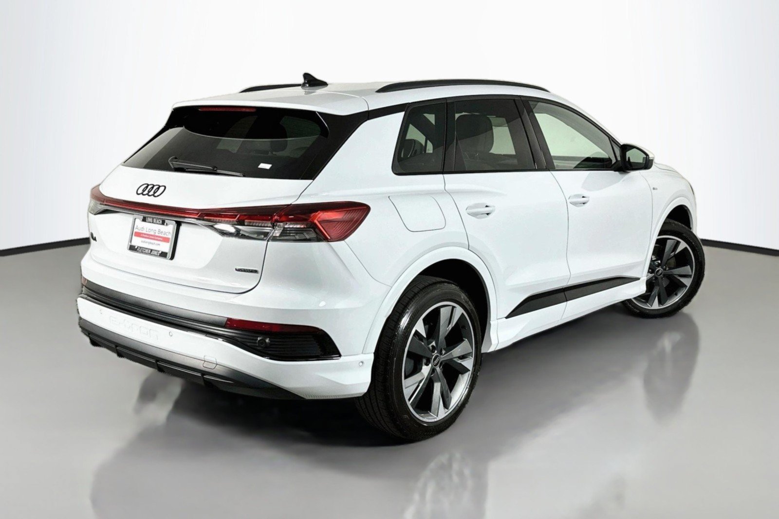 Used 2023 Audi Q4 e-tron Premium Plus w/ Premium Plus AWD/4WD image 14