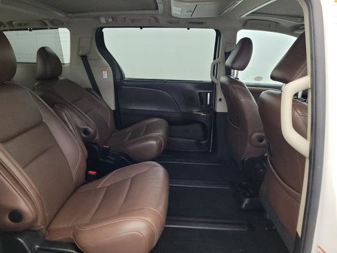Used 2015 Toyota Sienna Limited Premium AWD/4WD image 19