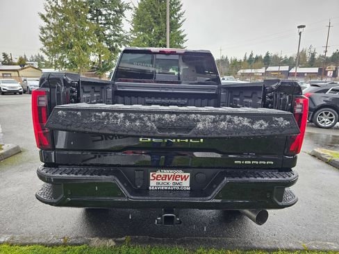 New 2024 GMC Sierra 2500 Denali w/ Denali Reserve Package image 13