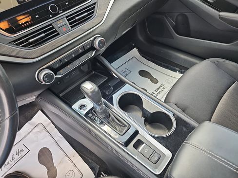 Used 2023 Nissan Altima 2.5 SV w/ SV Premium Package image 26