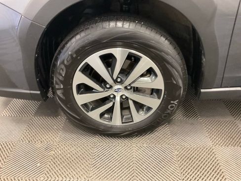 Used 2024 Subaru Outback Premium AWD/4WD image 9
