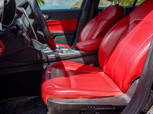 Used 2020 Alfa Romeo Giulia w/ Quick Order Package 22K Sport image 19