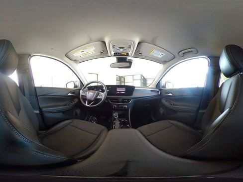 Used 2025 Buick Encore GX Preferred FWD image 41