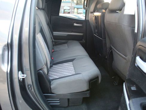 Used 2018 Toyota Tundra SR5 RWD image 11