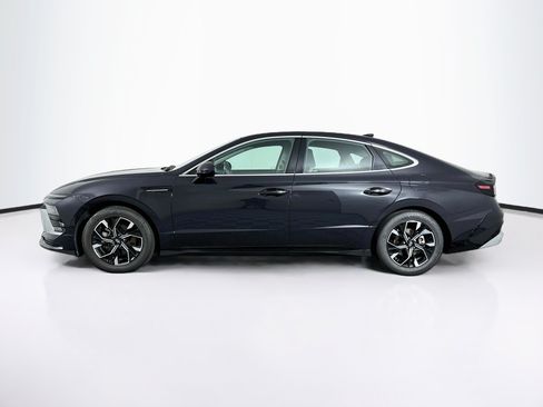 Used 2025 Hyundai Sonata SEL FWD image 4