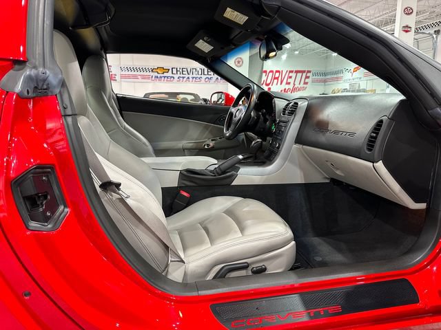 Used 2006 Chevrolet Corvette Coupe w/ Preferred Equipment Group RWD image 10