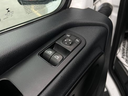 Used 2019 Mercedes-Benz Sprinter 170 Cargo image 13