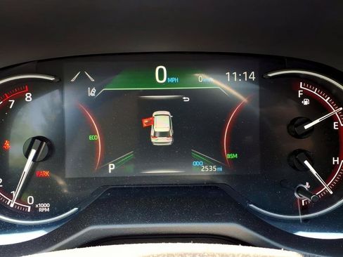 Used 2025 Toyota RAV4 XLE w/ Convenience Package FWD image 26