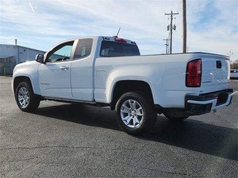 Used 2022 Chevrolet Colorado LT w/ Fleet Safety Package image 5
