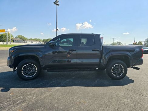 Certified 2025 Toyota Tacoma TRD Sport RWD image 13