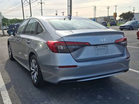 Used 2023 Honda Civic LX image 4