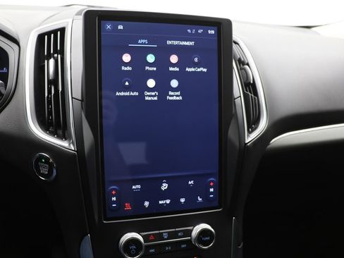 Used 2024 Ford Edge Titanium image 21