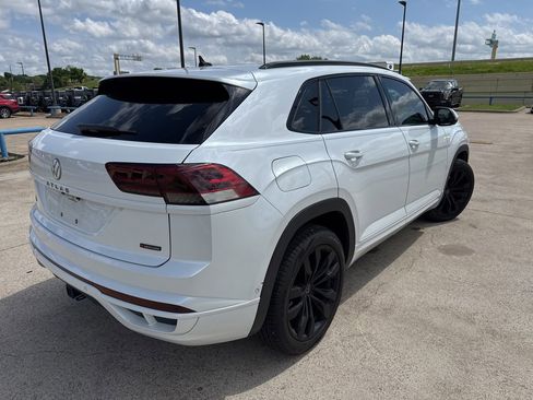 Used 2022 Volkswagen Atlas Cross Sport SEL Premium R-Line image 11