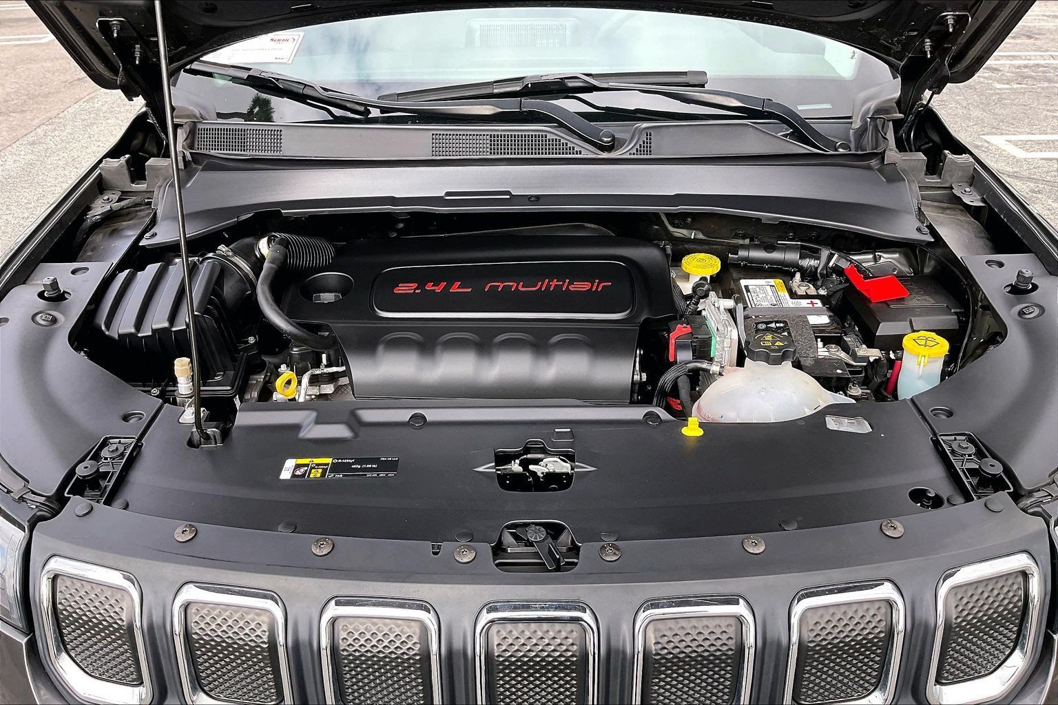 Used 2022 Jeep Compass Latitude AWD/4WD image 29