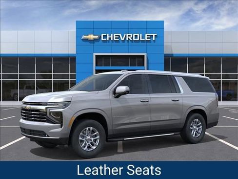 New 2026 Chevrolet Suburban LT w/ Comfort Package image 2