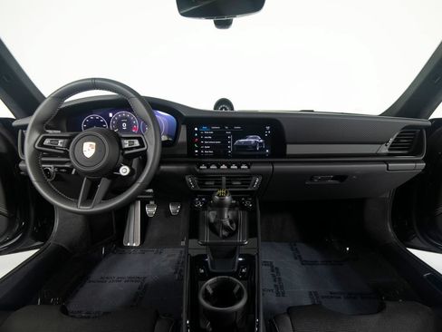 Certified 2026 Porsche 911 GT3 RWD image 39