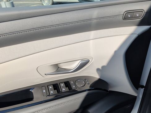 New 2026 Hyundai Tucson Limited image 32