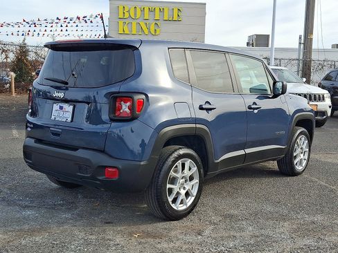 Used 2023 Jeep Renegade Latitude image 7