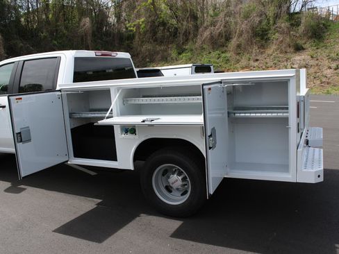 New 2026 GMC Sierra 3500 Pro w/ Convenience Package image 11