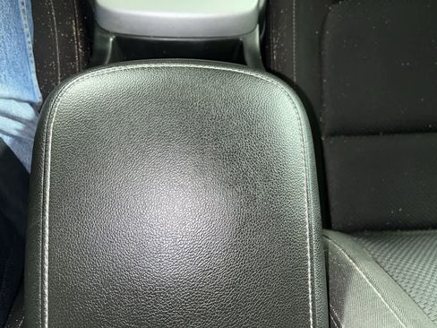 Used 2022 Chevrolet Colorado LT w/ Fleet Safety Package image 22