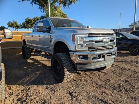 Used 2019 Ford F350 Lariat w/ Lariat Ultimate Package image 4