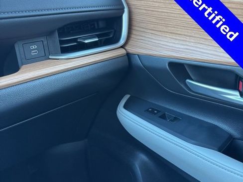 Used 2024 Toyota Grand Highlander Platinum image 25
