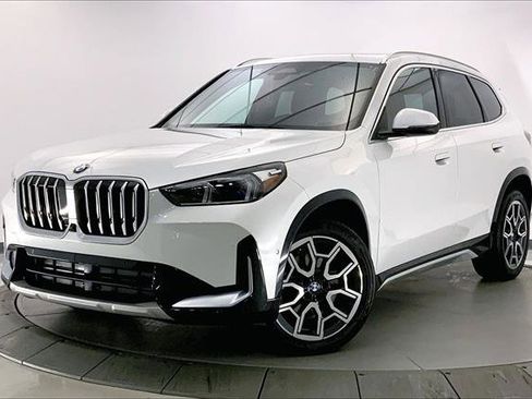 Certified 2025 BMW X1 xDrive28i image 11