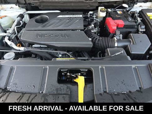 Used 2023 Nissan Rogue SL w/ SL Premium Package image 17