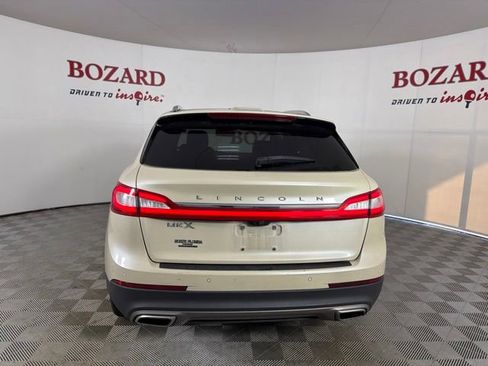 Used 2018 Lincoln MKX Reserve w/ Driver Assistance Package FWD image 7