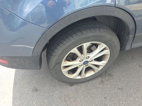 Used 2018 Ford Escape SEL image 5