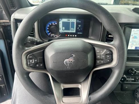 Used 2022 Ford Bronco 4-Door AWD/4WD image 26