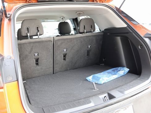 Used 2022 Chevrolet TrailBlazer LT w/ Driver Confidence Package image 16