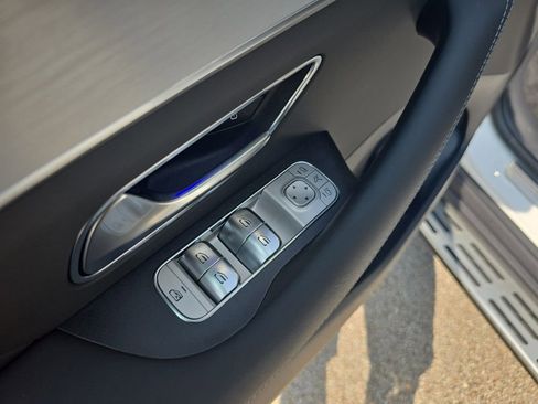 New 2025 Mercedes-Benz GLE 53 AMG 4MATIC Coupe image 11