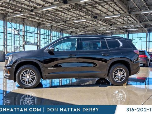 Used 2025 GMC Acadia Elevation image 2