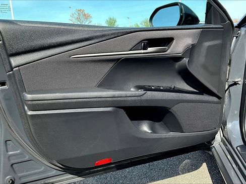 Used 2025 Toyota Camry LE image 21