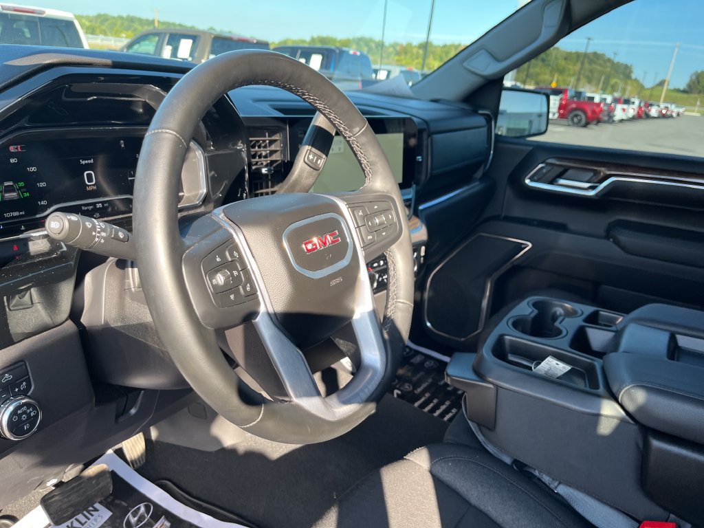 Used 2024 GMC Sierra 1500 Elevation AWD/4WD image 15