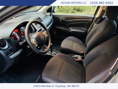 Used 2012 Nissan Versa SV w/ Convenience Pkg image 9