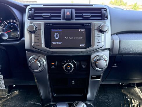 Used 2016 Toyota 4Runner SR5 AWD/4WD image 15