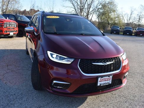 Used 2021 Chrysler Pacifica Pinnacle image 10