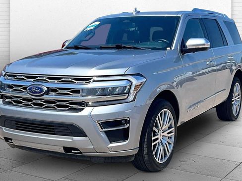 Used 2023 Ford Expedition Platinum AWD/4WD image 13