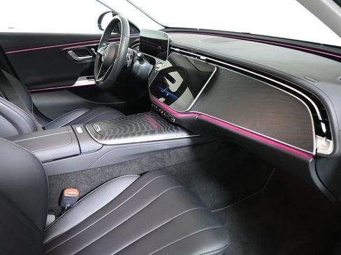 Certified 2025 Mercedes-Benz E 350 4MATIC Sedan image 26