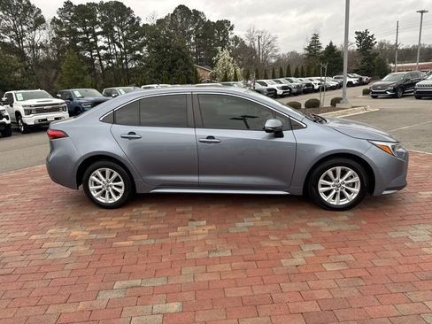 Used 2023 Toyota Corolla XLE image 37