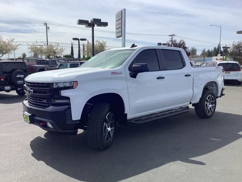 Used 2019 Chevrolet Silverado 1500 LT Trail Boss image 5