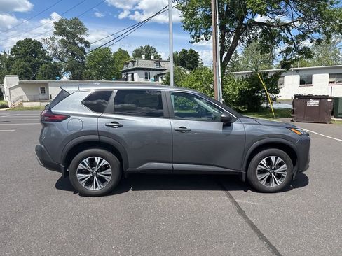 Used 2023 Nissan Rogue SV AWD/4WD image 6