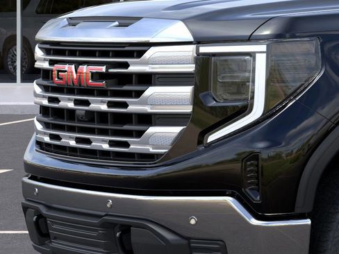 New 2026 GMC Sierra 1500 SLE image 14