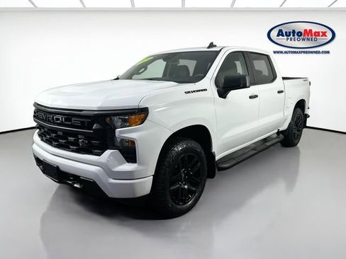 Used 2024 Chevrolet Silverado 1500 Custom AWD/4WD image 4