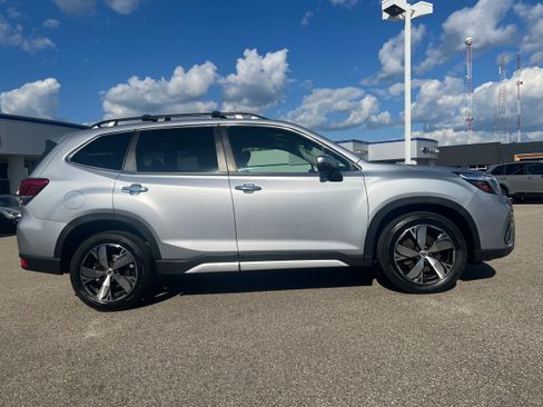 Used 2019 Subaru Forester Touring w/ Popular Package #3 AWD/4WD image 8